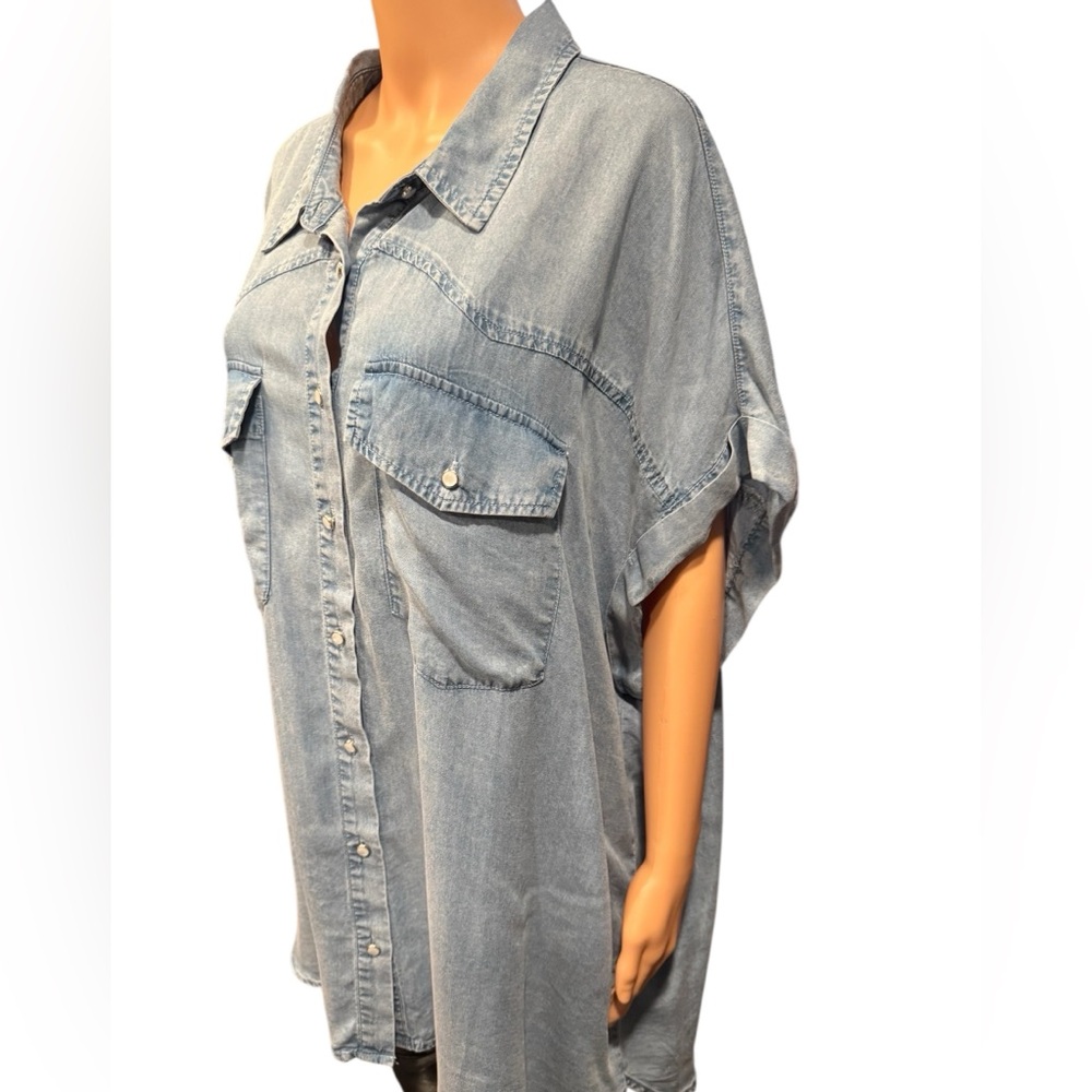 JANE & DELANCEY Denim Jean Light Blue Wash High Low Blouse Front Pockets NWT 3X - Picture 7 of 11